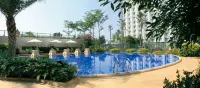Chengjiang Fuxian Lake Lanhai Resort Hotel (Moon Bay Wetland Park)