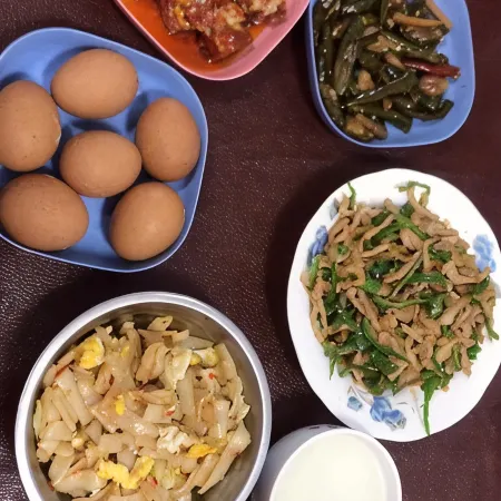 Tuyue Homestay (Lvcongpo Ski Resort)