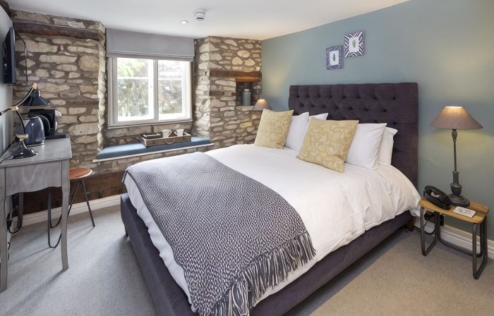 The Sheep on Sheep Street Hotel