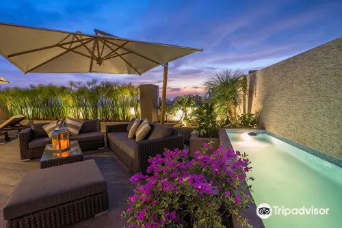 Jose Antonio Deluxe - Rooftop Pools