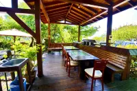Shiwai Taoyuan B&B