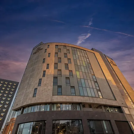 Clayton Hotel Cardiff