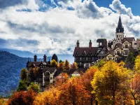 The Old England Manor Отели рядом с достопримечательностью «Ферма «Чунь-Янь»»
