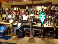 Lakeside International Hotel - bar