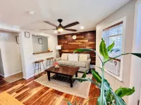 Ultra Modern 3 BR Apt - 5 min walk to the Beach! - 4-Star