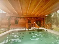 Cozy Seeley Lake Cabin, Sleeps 9, Huge Hot Tub - Homestays
