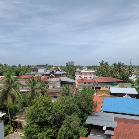 2 BHK Furnished Flat - Suite - 200 m to Guruvayoor Temple