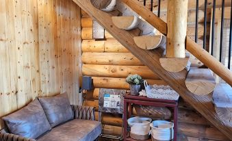 Cozy cabin with Fiber and AC in peaceful Vernal
