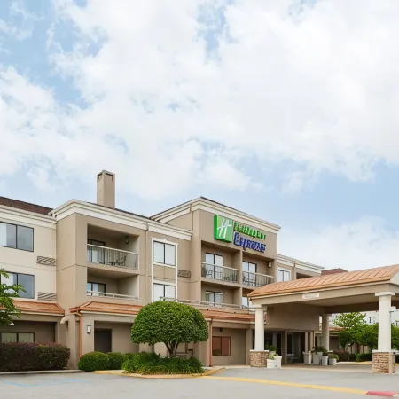 Holiday Inn Express TIFTON by IHG