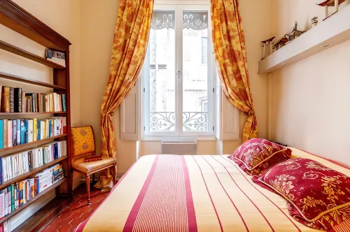 Charming Apartment / Historical Center Avignon / 200m Palace of Popes/AC - 2 Yıldız