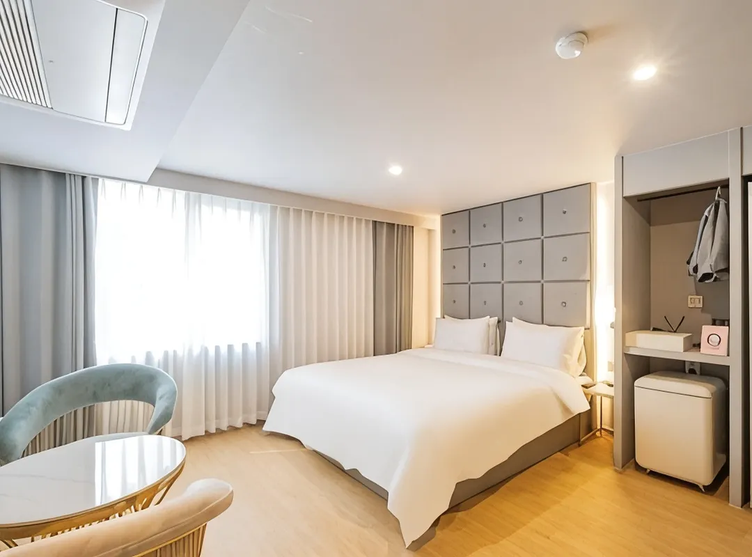 Denbastar Hotel-kyungnam University Branch - Haman