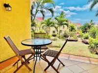 Belle Villa sécurisée Avec Piscine et Jardin Verdoyant