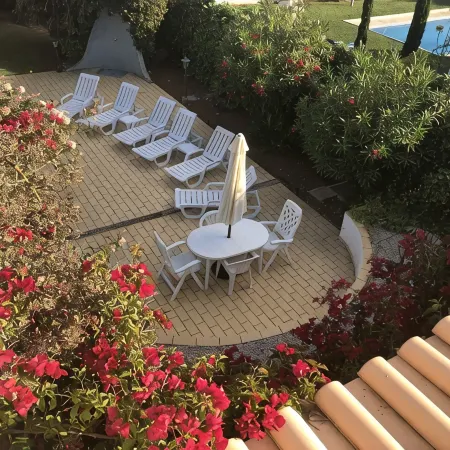 3 bed Villa with Private Pool and Gardens- sleeps 6/8. 5min stroll to village.