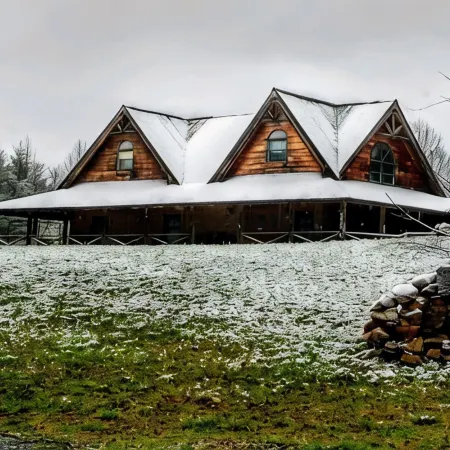 Bear Pause Log Cabin in the Great Smoky Mountains