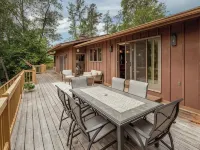 Gorgeous Waterfront Retreat Hotels in Breezy Point