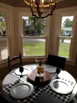 Completely renovated single family home with new furnishings. - Homestays