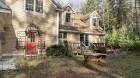 Replica firehouse with large game room, close to hiking and skiing - Wifi