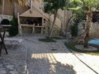 Private paradise with heated pool Peace, comfort. Goddess and large garden -  Casas de vacaciones