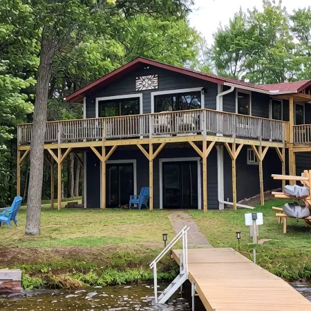 New! Million Dollar Lakefront View at Loon Landing