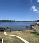 Lake Sinclair retreat with Boat Dock, Waterslide and BIG Views!