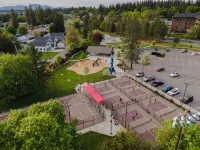 CDA Beach Hot Tub+Sauna & Plunge Spa Haven - 4-Star