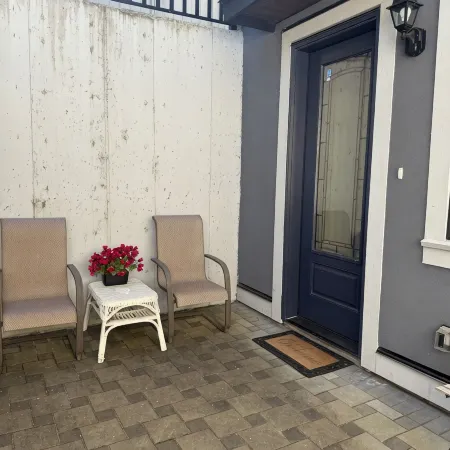Beachside Vacation Suite in beautiful White Rock, BC, Canada