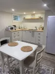 Gertie's Nook: Charming Private Studio Space close to everything!