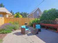Cascade Getaway - Heart of Cle Elum - Full Kitchen, Private Patio & Pet Friendly Hotels in Cle Elum