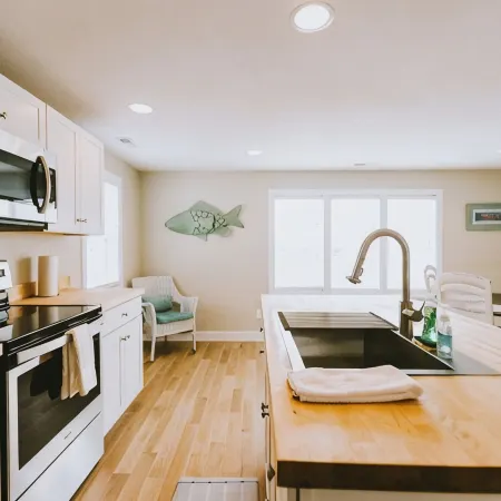 The Nags Head Cottage-Recently renovated in 2025! Walking distance to the beach!