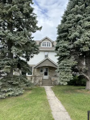 Four bedroom charming historical Harbor Haus in central Egg Harbor - Wifi