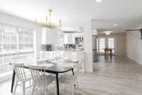House in Mobile Newly Renovated! Quiet street & centrally located to interstate!