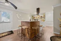 Charming House in Downtown Raleigh- Walking Distance - Bungalows
