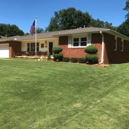 Spacious, Remodeled, in a Quiet Family Oriented Neighborhood