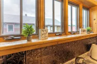 A Taste of Ely 2 BR apartment