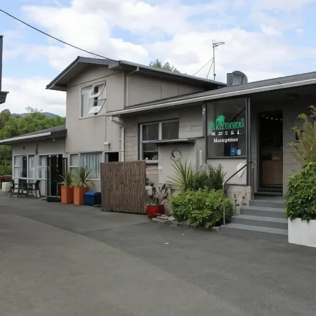 Balmoral Motel