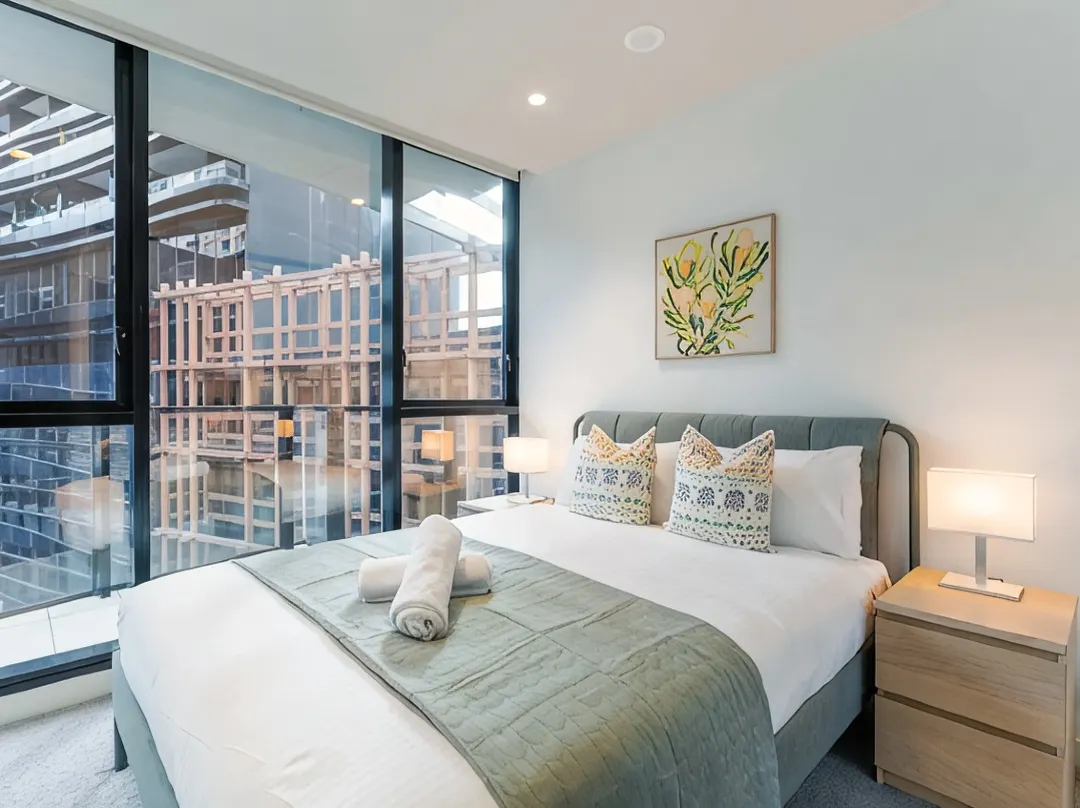 Luxe 2br Retreat Pool, Gym & Parking South Yarra - Richmond, Australia