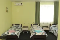 Small Hotel - ที่มีที่จอดรถ