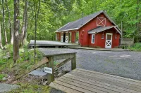 Birch Creek Retreat ~ 8br, 8ba, New Hot Tub + Sauna - homestay