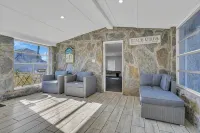 Seaside Heights Home- All Season Swim Spa with Bay Views & Game Room! - 4 stjerner