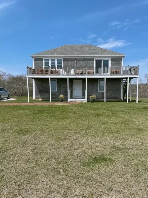 Authentic Nantucket Experience at Sunny Daze!