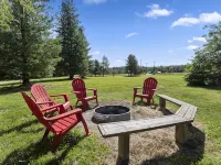 The Buck Spur | A Cozy Cottage close to Sandpoint & Silverwood Ξενοδοχεία στην πόλη Sagle
