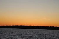 Year round cozy cabin on Trout haven Pond, close to trails & Lake St. Helen