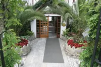 Diapolis Hotel Hotels in 