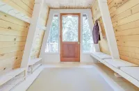 Modern and Private A-frame Near the Lake - 3-Star