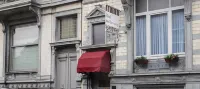 Hotel Satellite