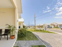 Sunshine Seashore Escape Jamaica Hotels in Lucea