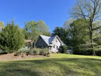 Historic charm in downtown Tryon; 18 Minutes from Tryon Intl Equestrian Center