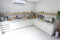 Neo Park Hotel - breakfast
