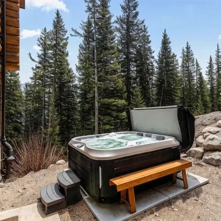 July Special! Cabin with Hot Tub! Near FairPlay & Breck!