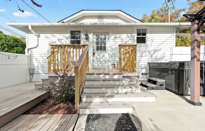 Historic Downtown Wake Forest Bungalow